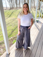 Load image into Gallery viewer, Relaxing Robin Wide Leg Pants
