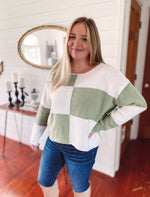 Load image into Gallery viewer, Color Block Sweater
