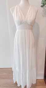 Load image into Gallery viewer, White Lace Maxi Dress
